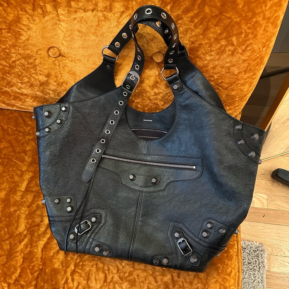 Balenciaga Cagole Agneau XL Tote (Runway Piece)
